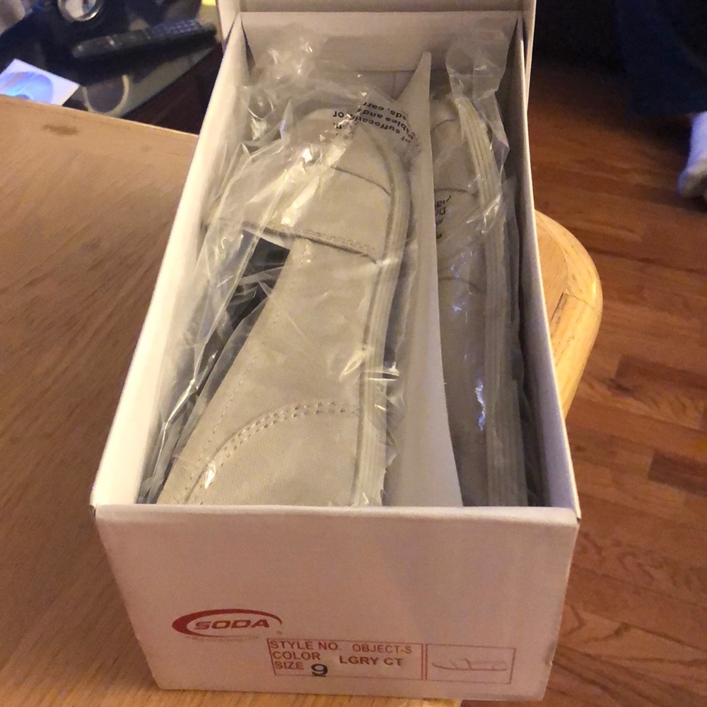 Light Grey Knockoff toms
